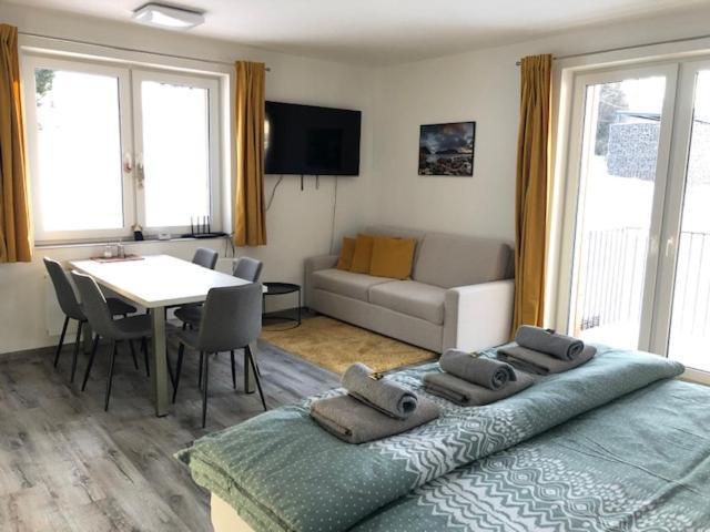 Apartman U Lomu Dolni Morava Ngoại thất bức ảnh